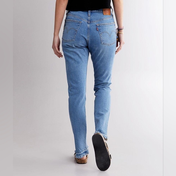 LEVI'S 501 Premium Nibbled Hem High Rise Jeans - Picture 11 of 13